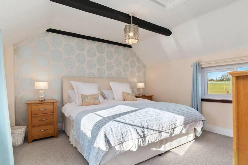 סאונדרספוט Meadowsweet Cottage Jacuzzi Edition מראה חיצוני תמונה